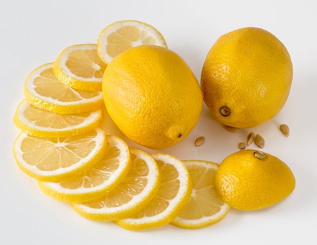 rozkrájený citron